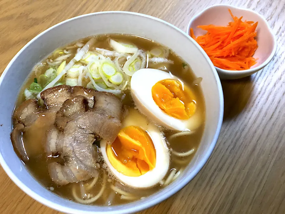 醤油とんこつラーメン🍜|さおりさん