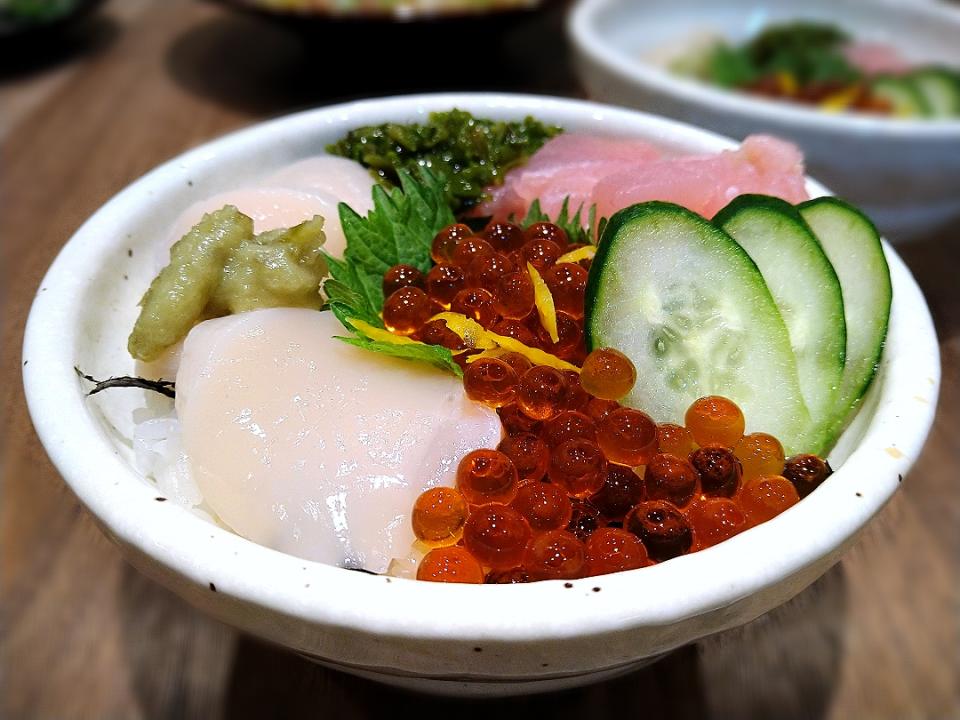 海鮮丼