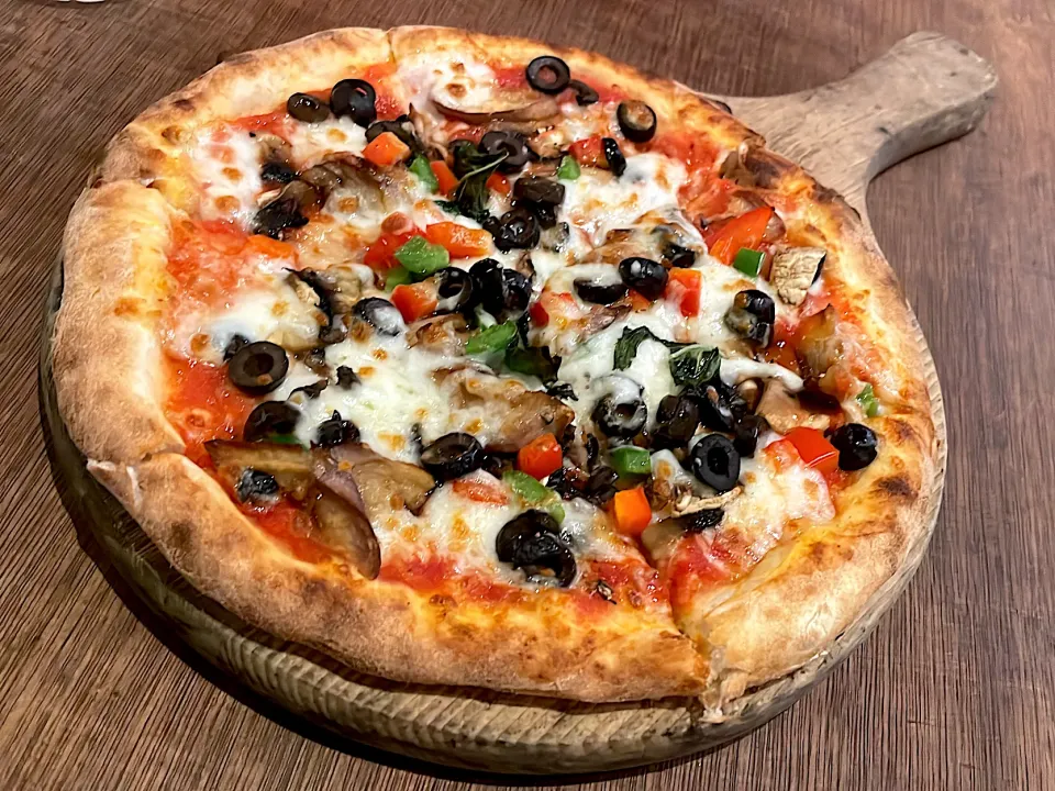 ピザ　(ORTOLANA - Tomato Sauce, Mozzarella, Seasonal Vegetables, Basil, Parmesan)|270w178bさん