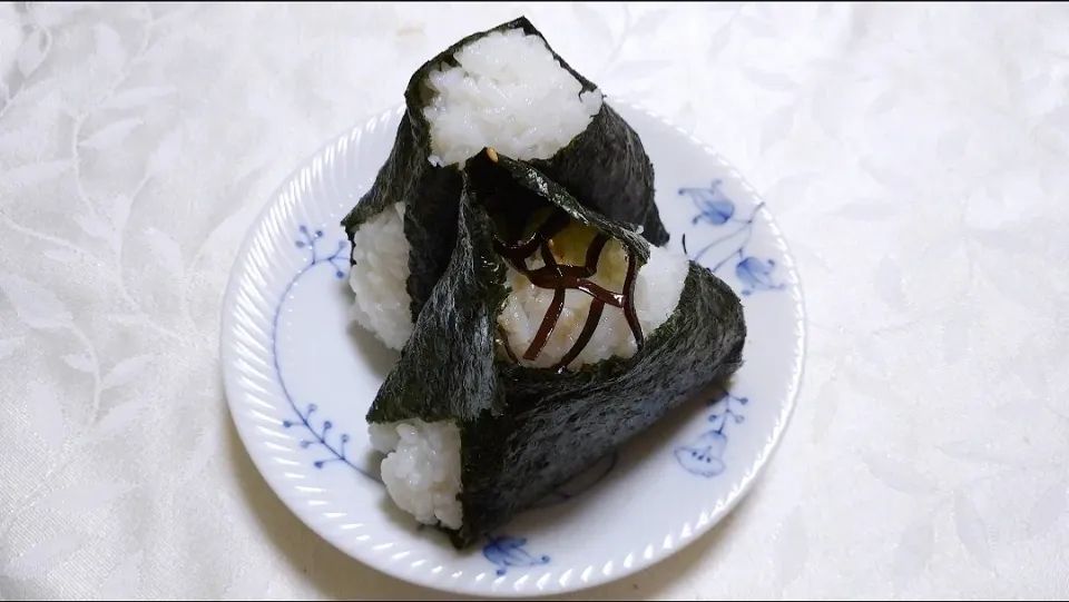 1/24の夜勤弁当🍙
明太子のおにぎり
昆布のおにぎり|卯月さん