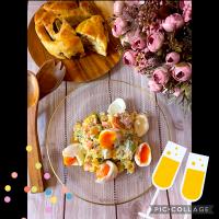 シュトママさんの料理 オリジン風ゆでたまゴロゴロポテサラandさつまいも🍠お花パン。シュトママお誕生日おめでとうございます🎂🎉
