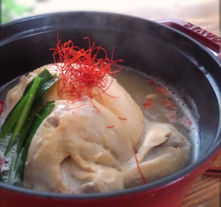 若鶏まるごと1羽の本格的な参鶏湯|くまちゃんさん