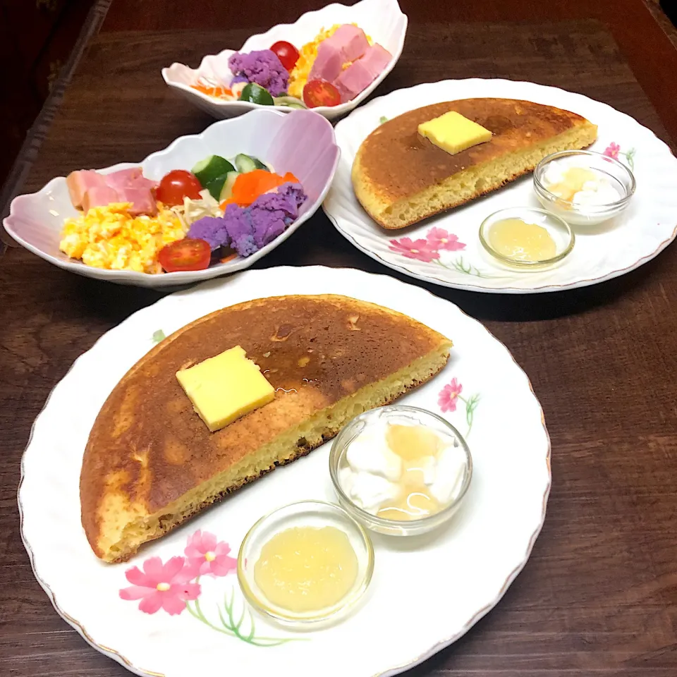 Snapdishの料理写真:ホットケーキモーニングセット💐|henryさん