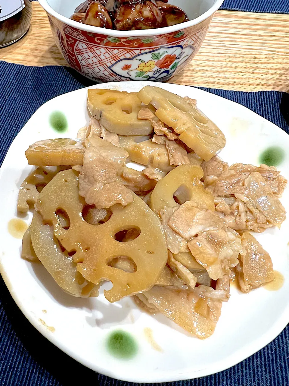 Snapdishの料理写真:れんこんと豚肉の炒め物|流線形さん