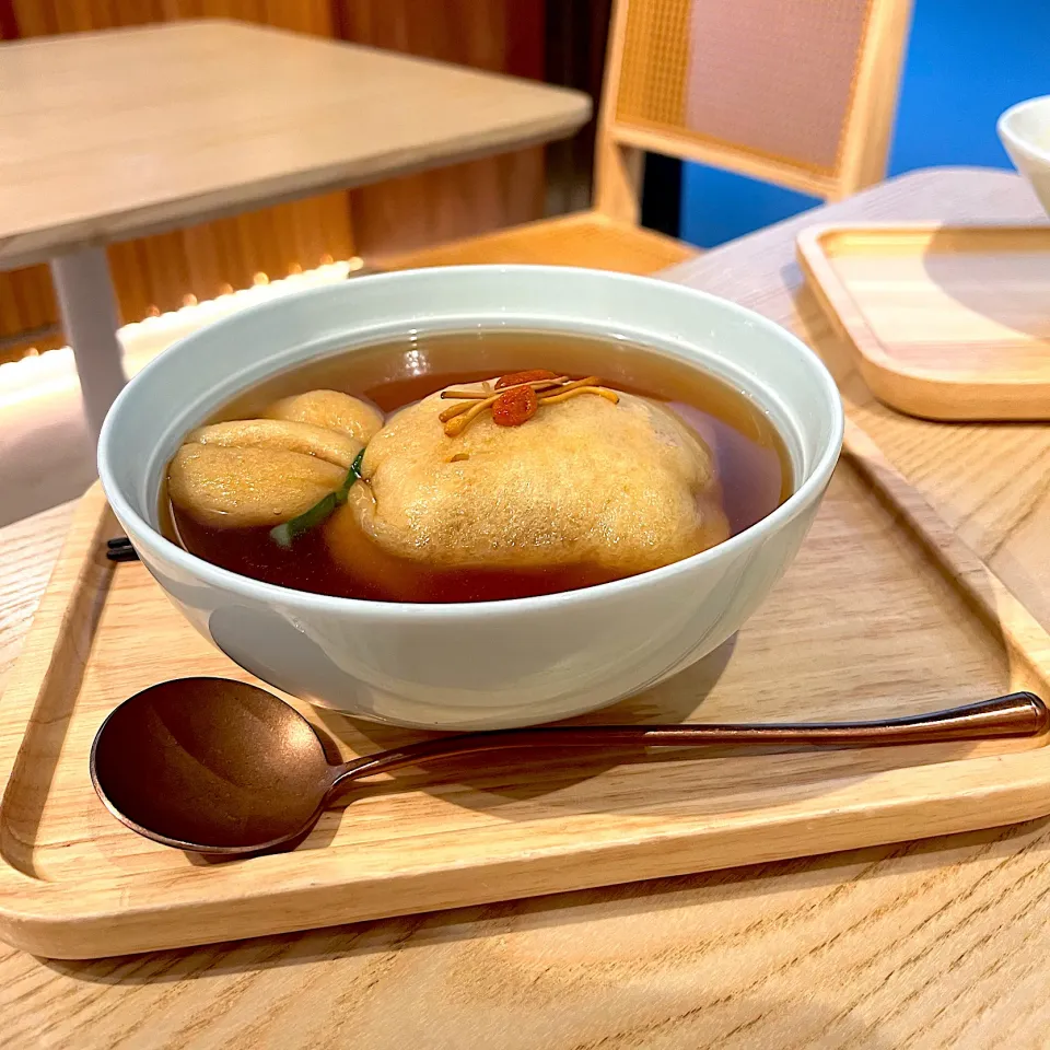 Big tofu kinchaku pouch udon|skyblueさん