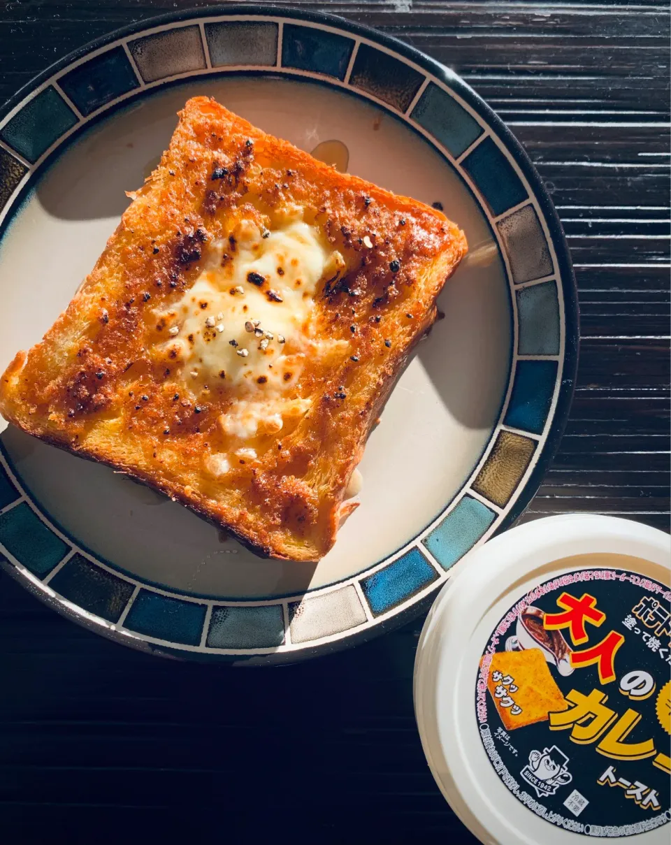 チーズカレーハニートースト🧀🍛🍯🍞|ぽくくんさん