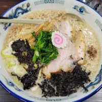 Snapdishの料理写真:背脂ラーメン|花鳥風月オルフィさん