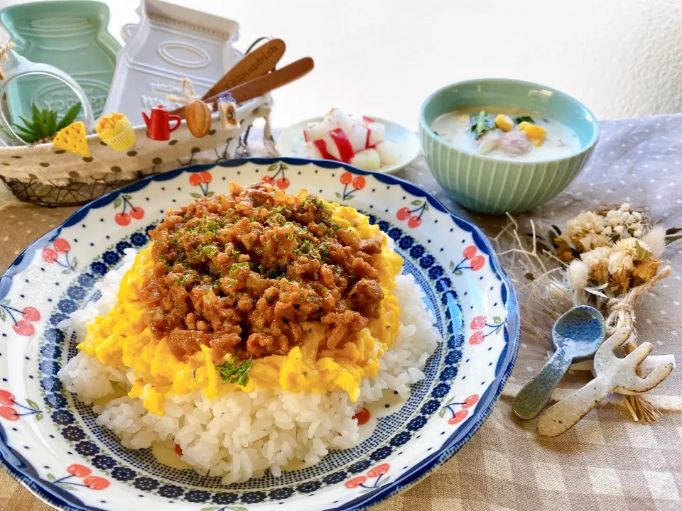 チーたまカレーそぼろご飯 𓎪 ⡱
〜 𝘊𝘩𝘦𝘦𝘴𝘦 × 𝘌𝘨𝘨 × 𝘊𝘶𝘳𝘳𝘺 × 𝘚𝘰𝘣𝘰𝘳𝘰 𝘙𝘪𝘤𝘦 〜|がぁがさん