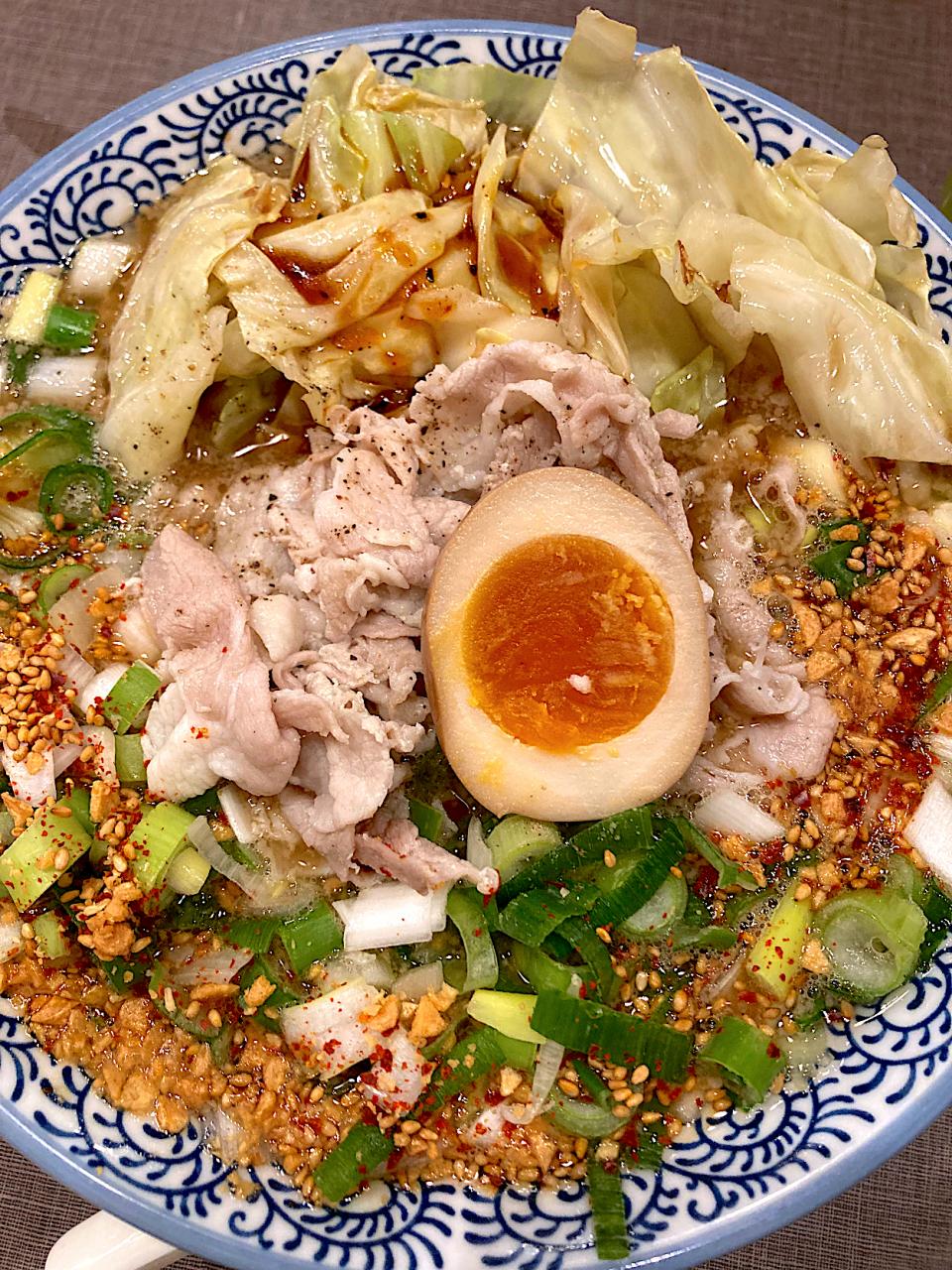 ネギ豚そばキャベ増し😋🍜💕✨