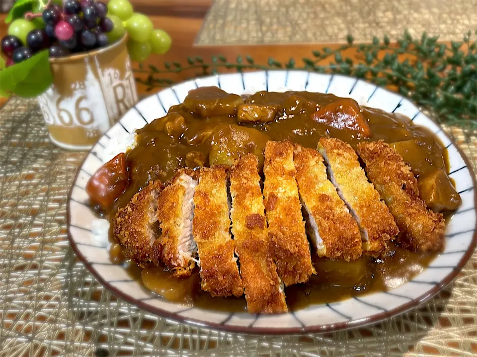 Snapdishの料理写真:今夜はカツカレー🍛🌙⭐️|🌼はなちゃん🌼さん