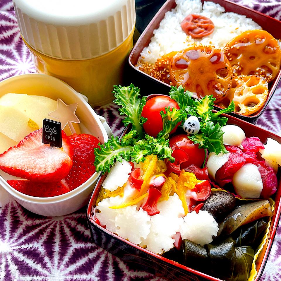2023/01/30 蓮根と鶏ツクネの照り焼きと蛸酢物のお弁当