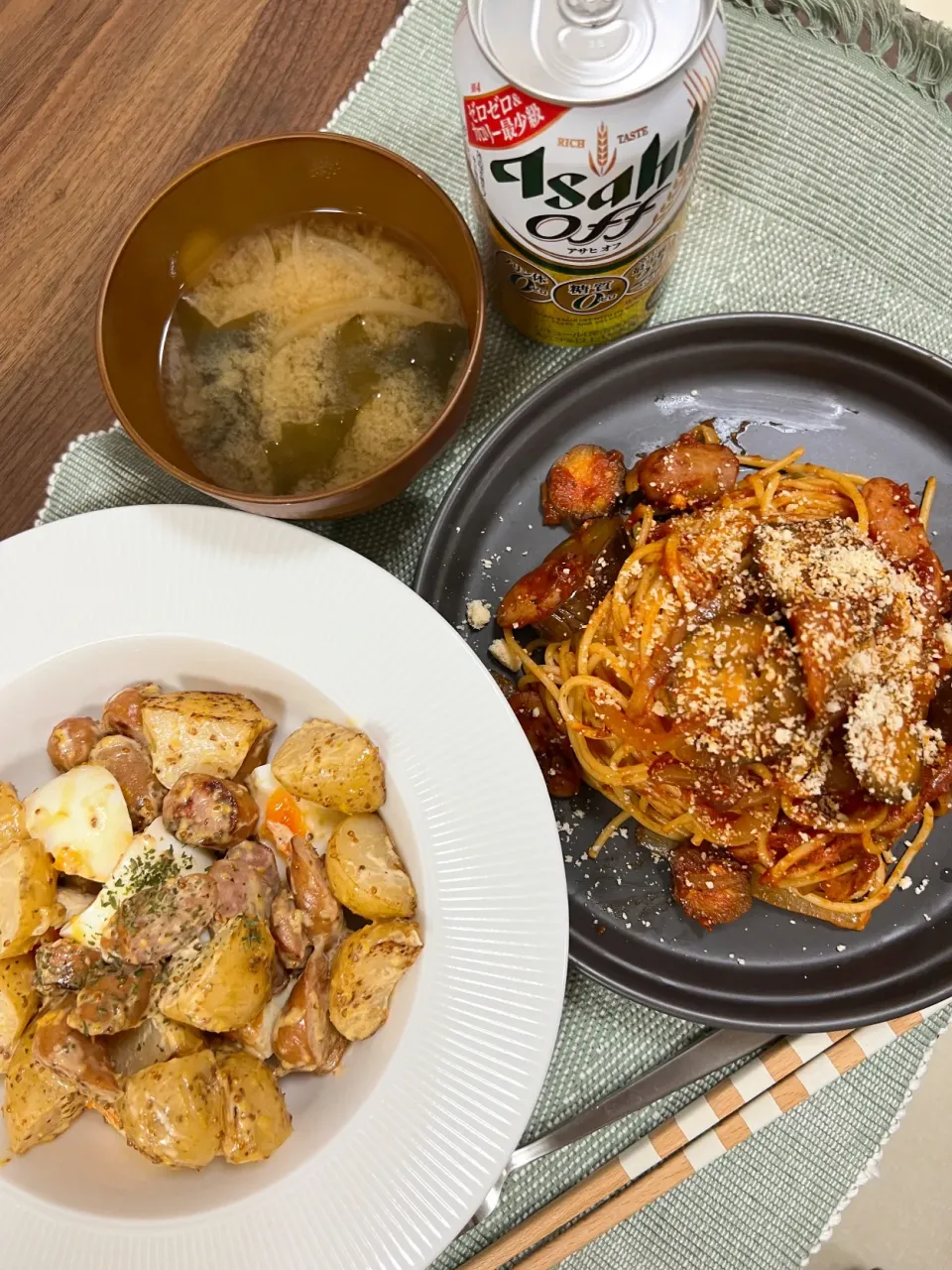 Snapdishの料理写真:あまり物でスパゲティとジャーマンポテト|emamochiさん