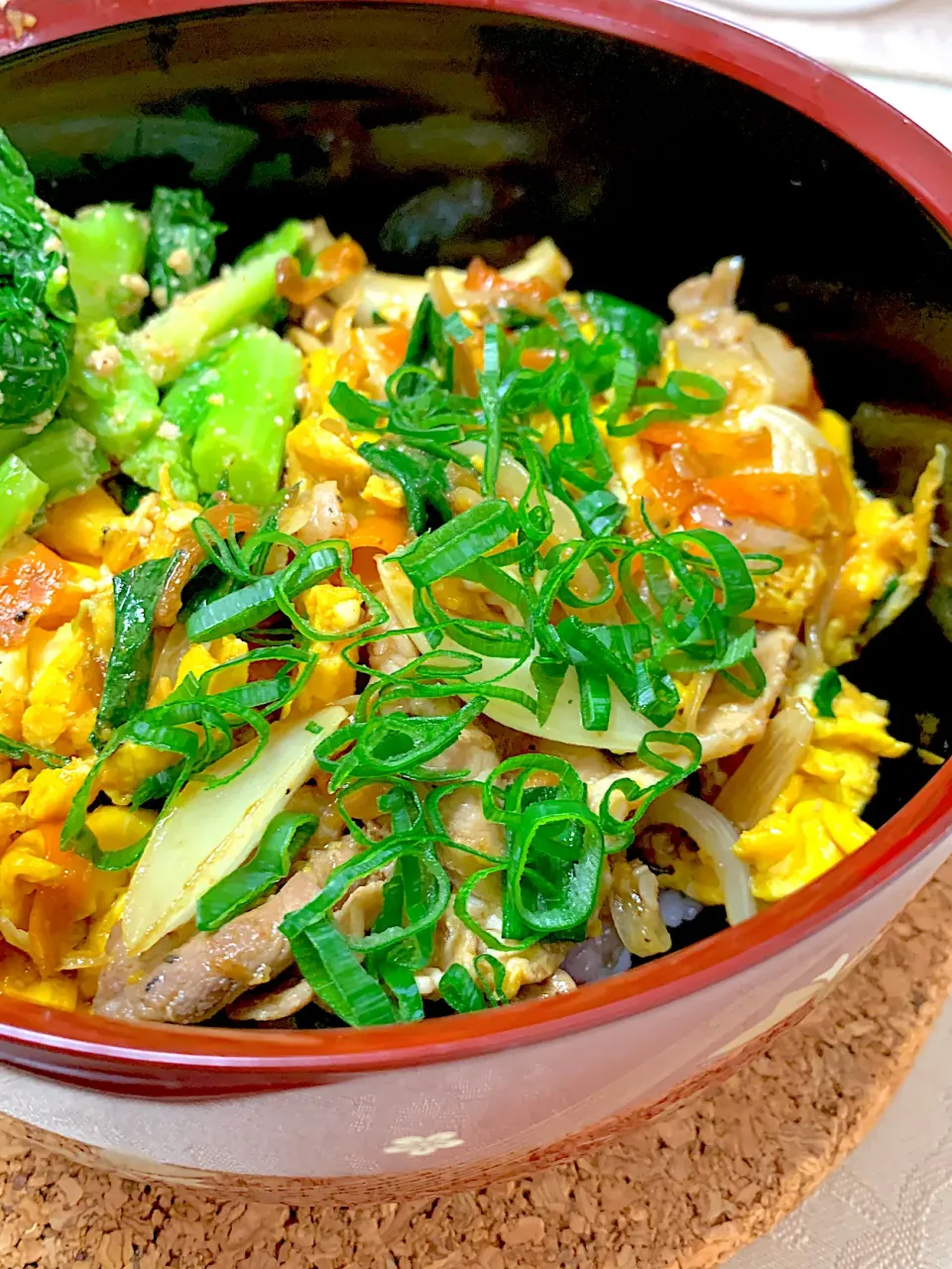 Snapdishの料理写真:豚たまご飯丼|yasukoさん