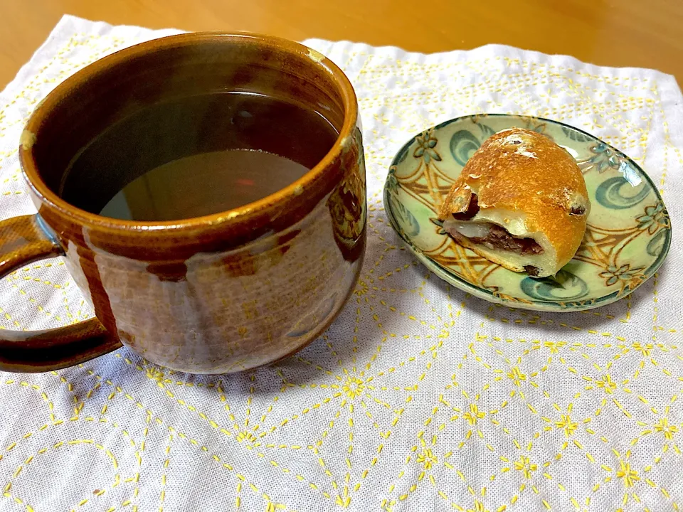 求肥入り塩豆あんばん😻ハブ茶と|さくたえさん