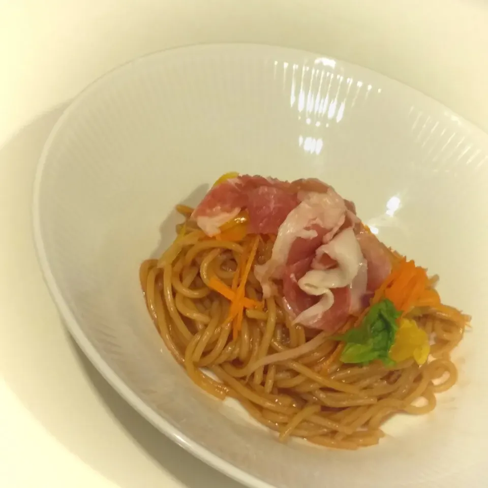 赤ワイン煮込みのソースでパスタ|osanpowankoさん