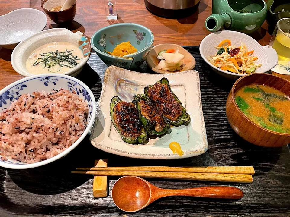 一汁三菜定食（ピーマンの肉詰め）|こいちさん