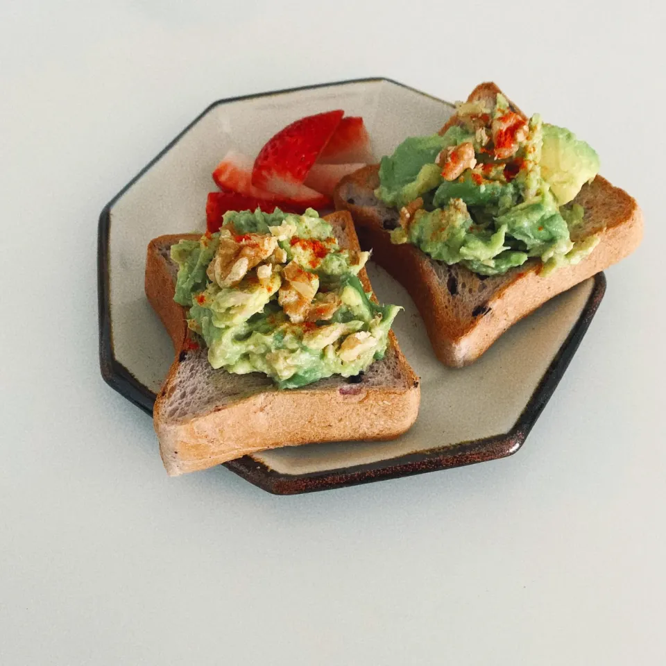 Snapdishの料理写真:最近の推しごパン🍞🥑🐟🌶🌺|leeさん