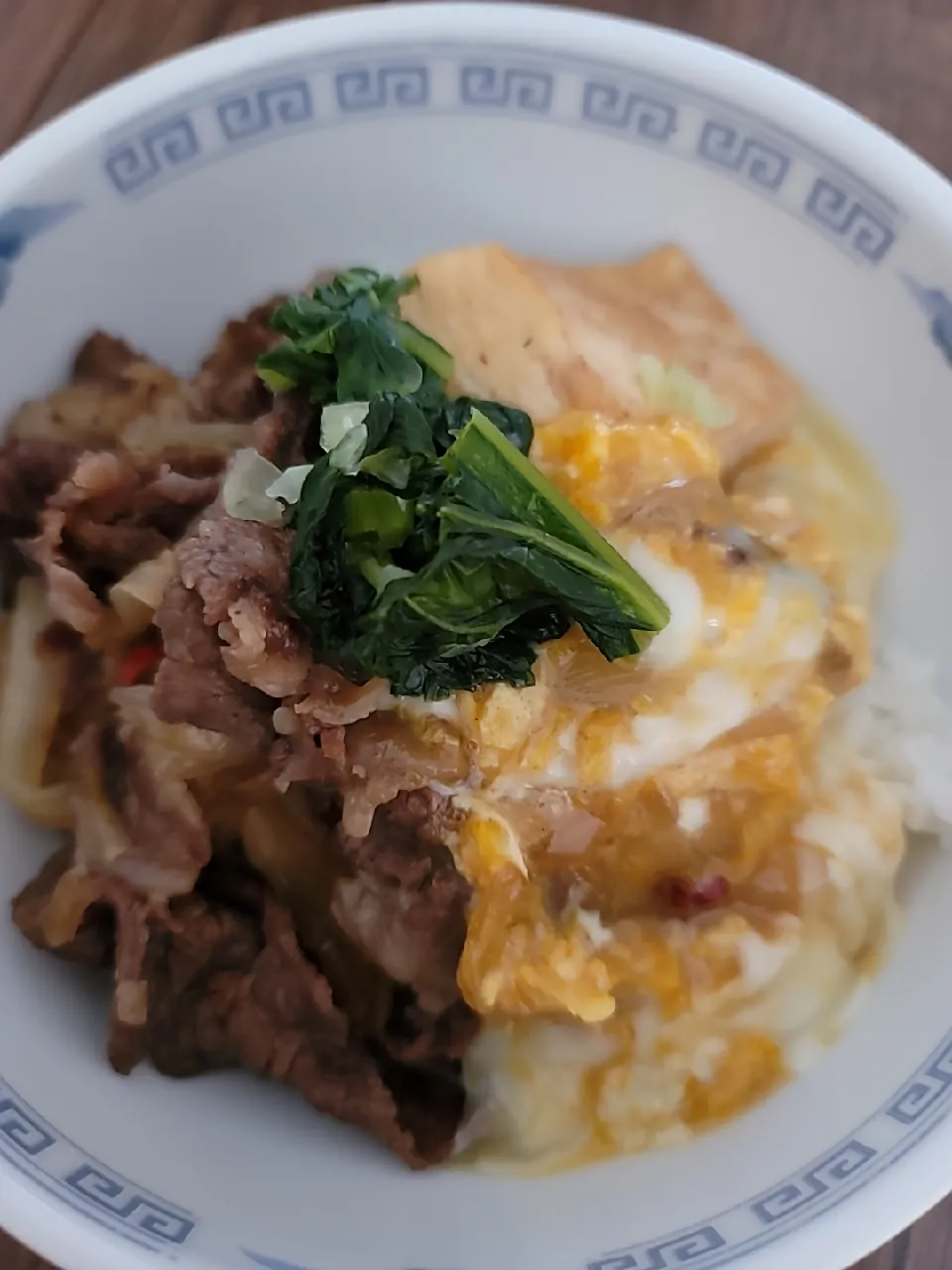 🌈💚🌈💚🌈💚🌈💚
朝からすき焼き風丼
ちょっとクッキング
頂きまーすなのだ☺️
💚🌈💚🌈💚🌈💚🌈|みちるなのださん