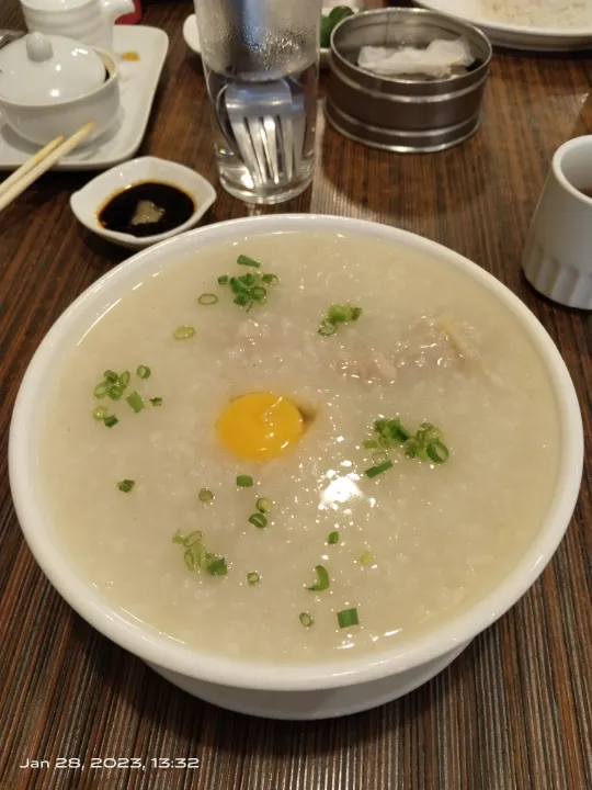 Meat ball congee|Mariano Ngさん