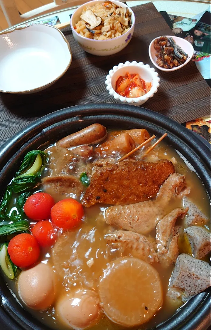 トマト入りおでん、松茸ご飯で夕ご飯🍴|ポチさん