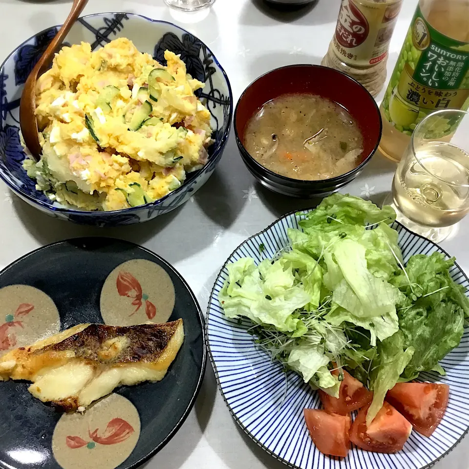 Snapdishの料理写真:co-opカラスカレイの味噌漬焼き|Yukikoさん