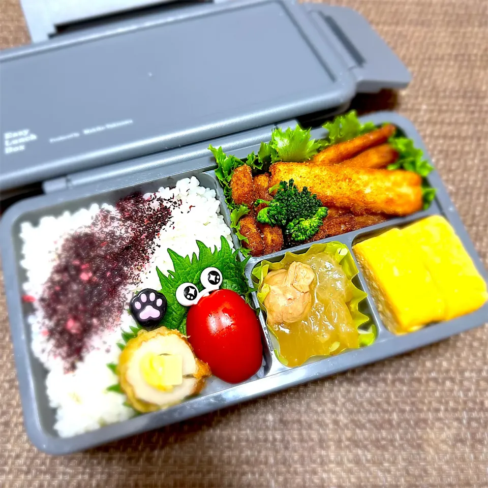 SJK弁当🍱〜山芋唐揚げ・玉子焼き・鶏大根・ちーちく磯辺|華恋さん