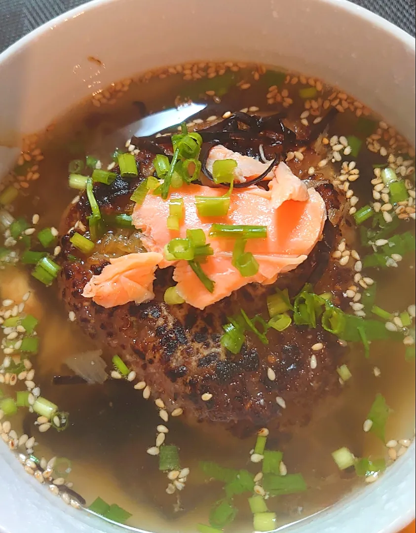 焼きおにぎり出汁茶漬けで朝ご飯🌅|ポチさん