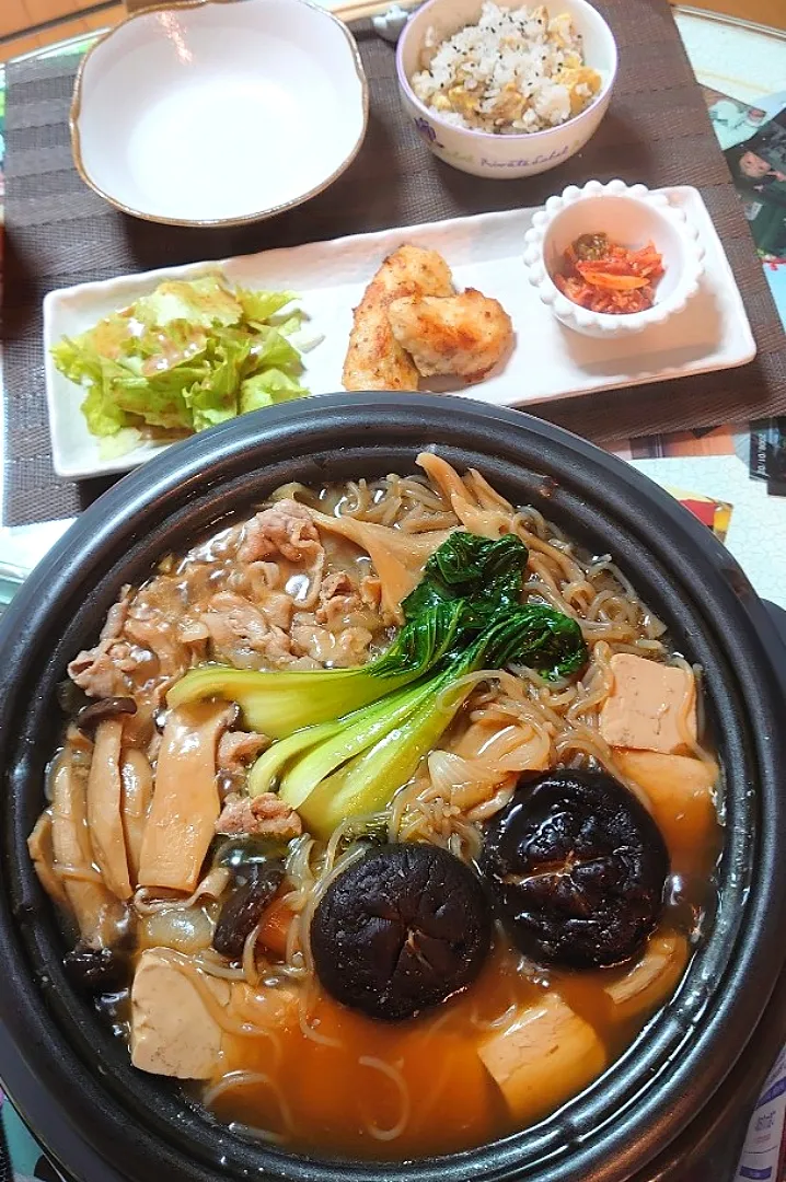 すき焼き風鍋で夕ご飯🍴|ポチさん