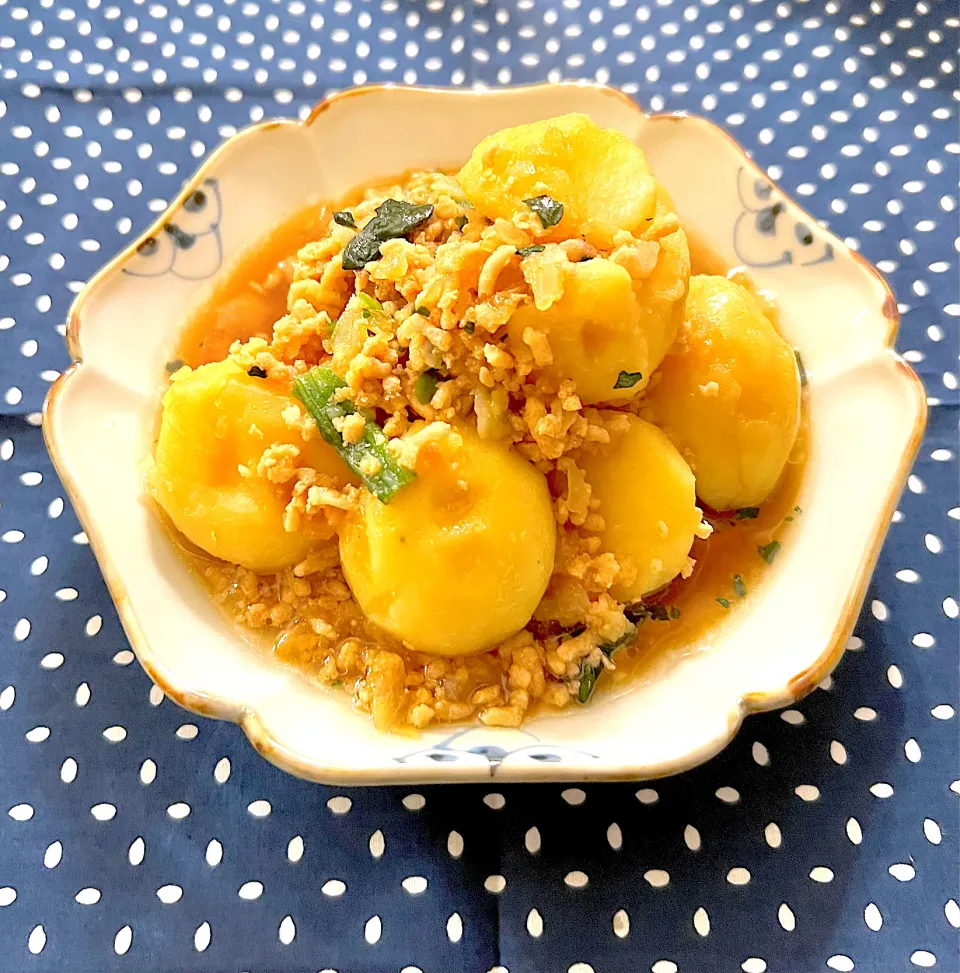 新じゃがと鶏ひき肉の煮物|＊Aloha＊さん