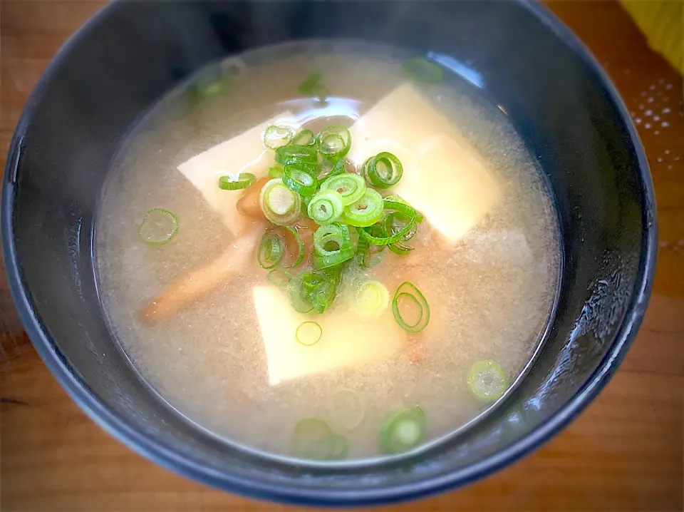 なめこと豆腐の味噌汁|名状しがたいゴミムシのようなものさん