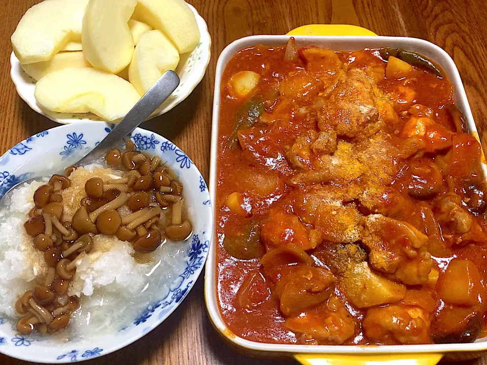 Snapdishの料理写真:鶏肉のトマトソース煮。|kerryさん