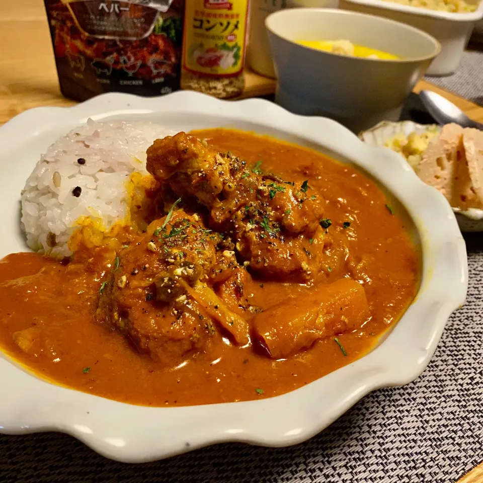 鶏手羽元のカチャトーレ(鶏肉のトマト煮)からのバターチキンカレー🍛|sakurakoさん