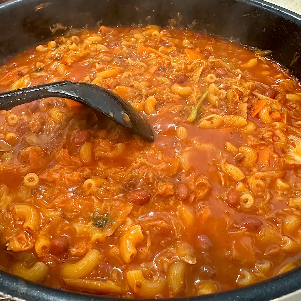 アルモンデ料理 缶入りチリビーンズ ツナ缶 トマト缶 市販のパスタソースをマカロニで|愛さん