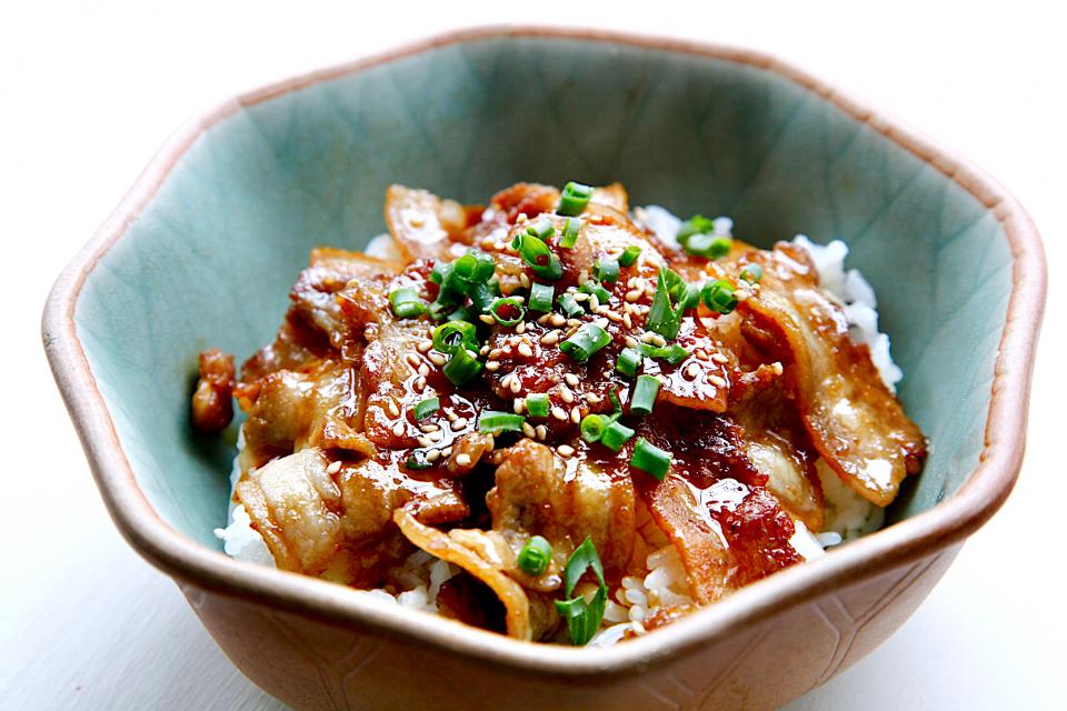 豚バラ丼