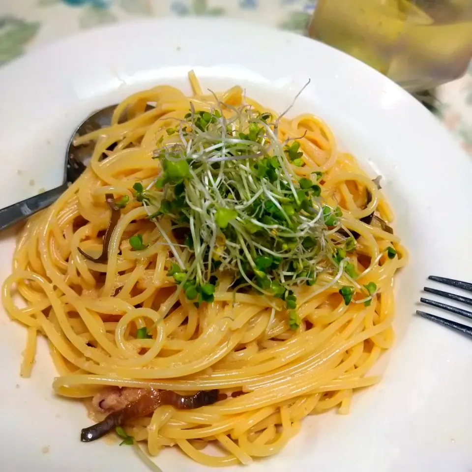 Snapdishの料理写真:昆布締め明太子のパスタ|うたかた。さん