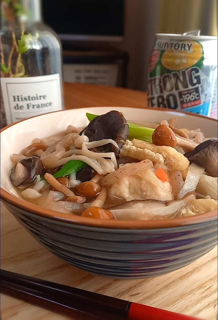 鶏つみれ入りきのこ汁