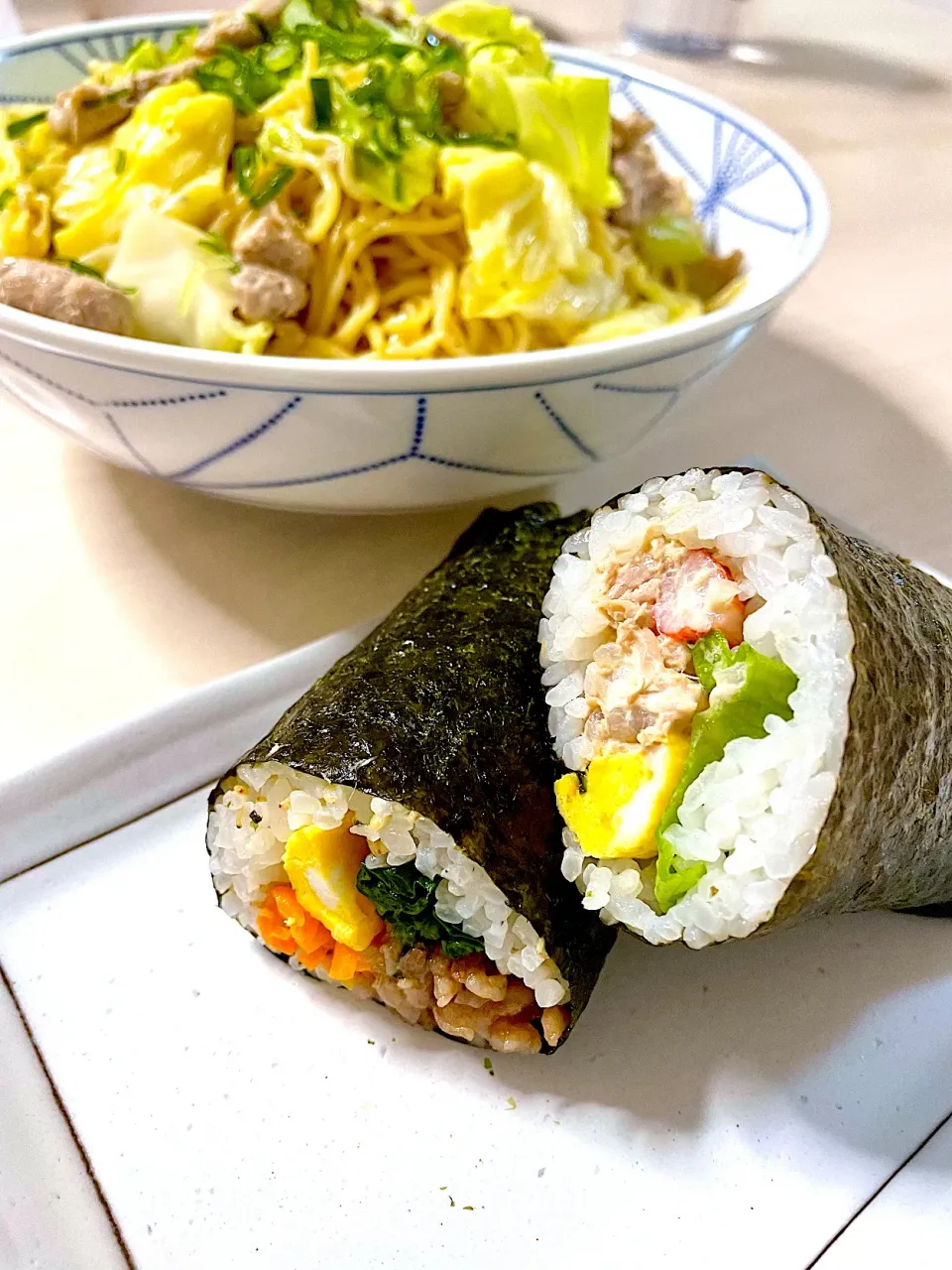 恵方巻き　今日の夕飯❁⃘*.ﾟ|＊.｡.＊ yükinaﾟ＊.｡.＊さん