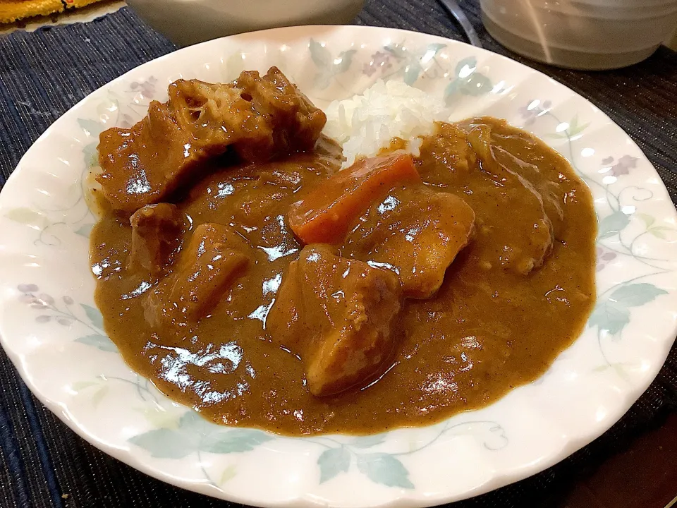 めっちゃ美味しい😋『角煮カレー🍛』|アライさんさん