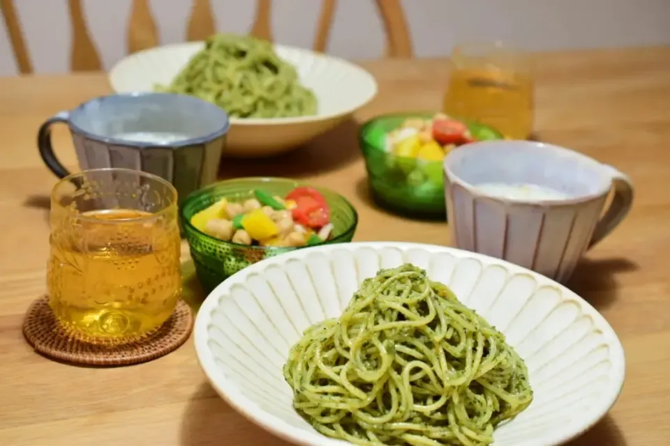 Snapdishの料理写真:春菊パスタ|うにんぱすさん