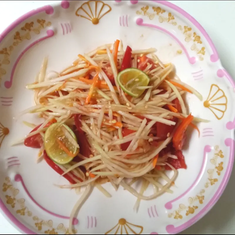 spicy papaya salad (somtum)|patlovestocookさん