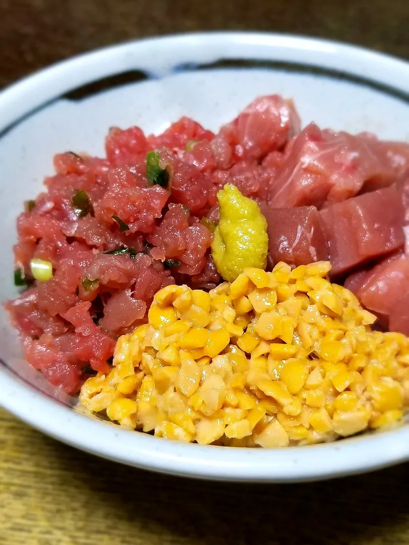 パパ作👨恵方巻きの残りdeマグロ納豆丼|ぱんだのままんさん