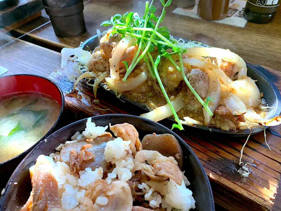 ホルモン味噌焼き定食|ぶりっとさん