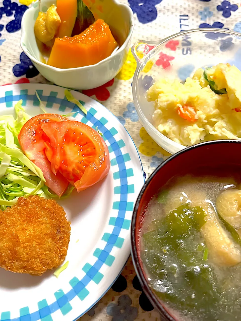 ミニ豚カツ　ポテトサラダ　南瓜煮　味噌汁|4jinoanataさん