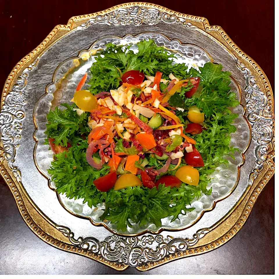 アルモンデサラダ🥗わさび菜煮卵彩り野菜サラダ💐|henryさん