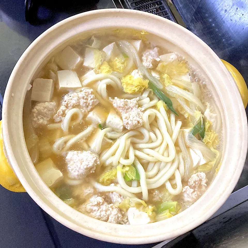 Snapdishの料理写真:鶏団子の豆腐うどん鍋|みんみんさん