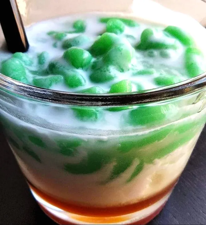 Es Cendol Pandan ( tapioca in coconut and palm sugar ) Indonesian sweet|Elinaさん