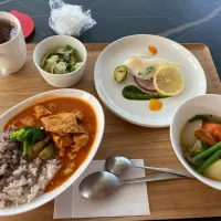 Snapdishの料理写真:雑穀米と野菜カレースープセット|かすみさん