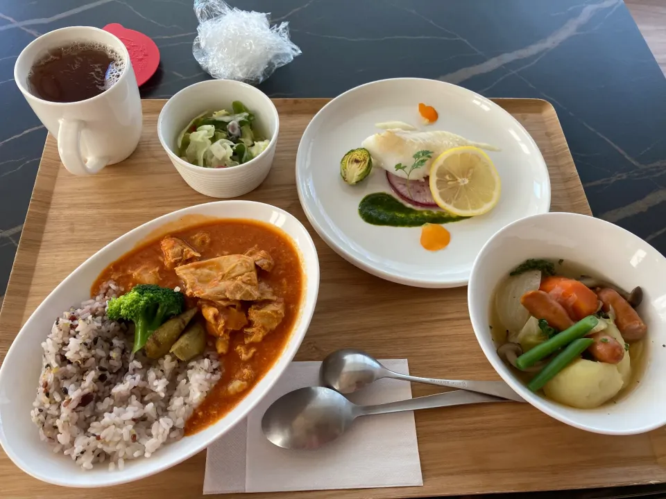 Snapdishの料理写真:雑穀米と野菜カレースープセット|かすみさん