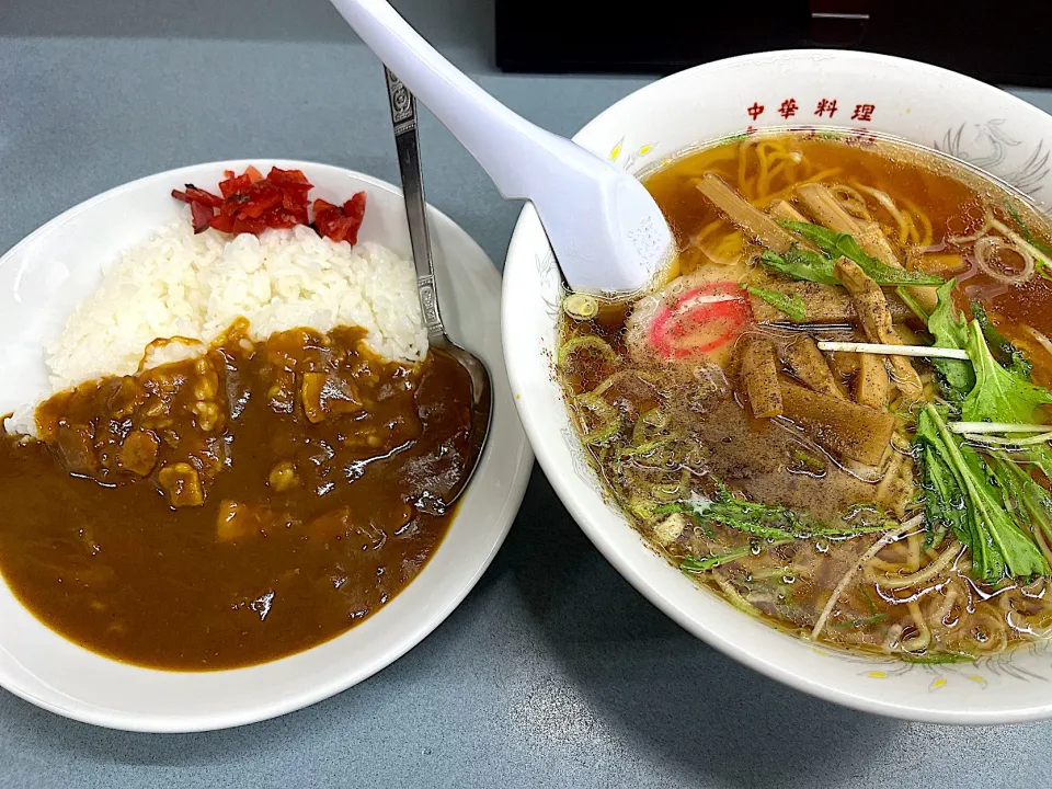 町中華　ラーメン&半カレーライス|須佐 浩幸さん