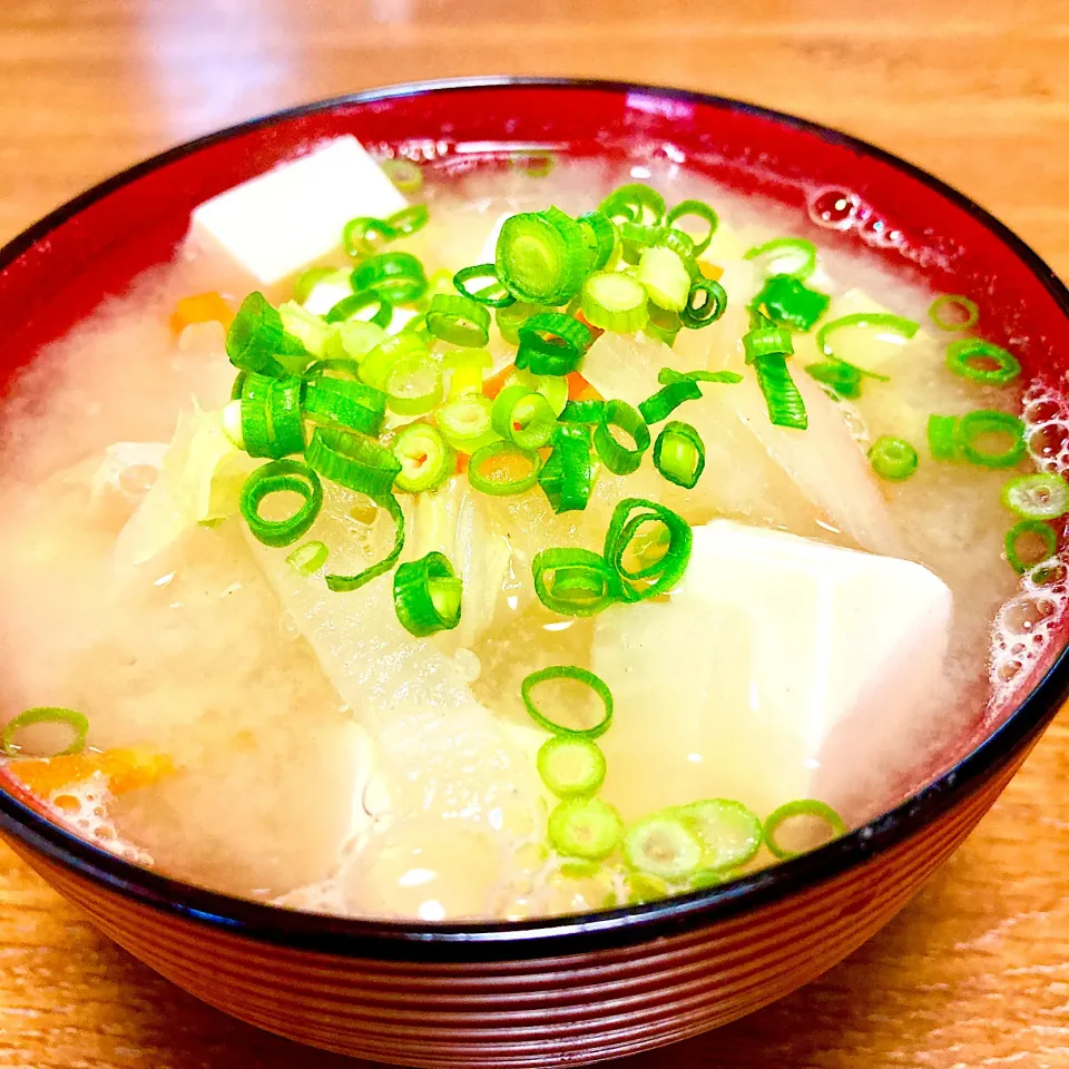 Snapdishの料理写真:具沢山味噌汁🍀アルモンデ✨|まいりさん